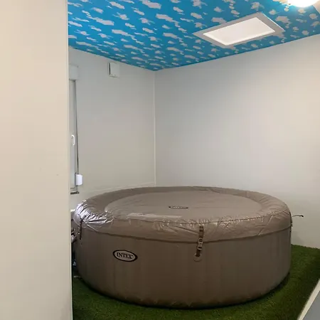 Chez Nous Апартаменты *